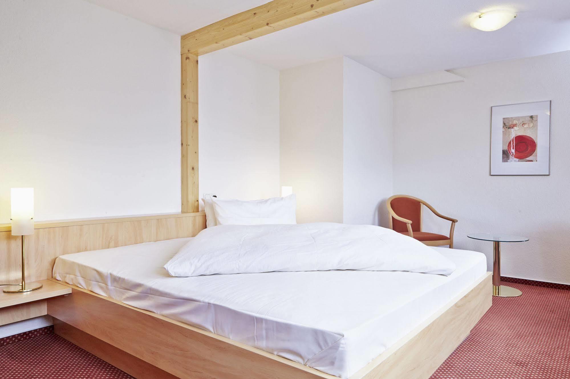Ringhotel Garni Pflug 奥伯基希 外观 照片
