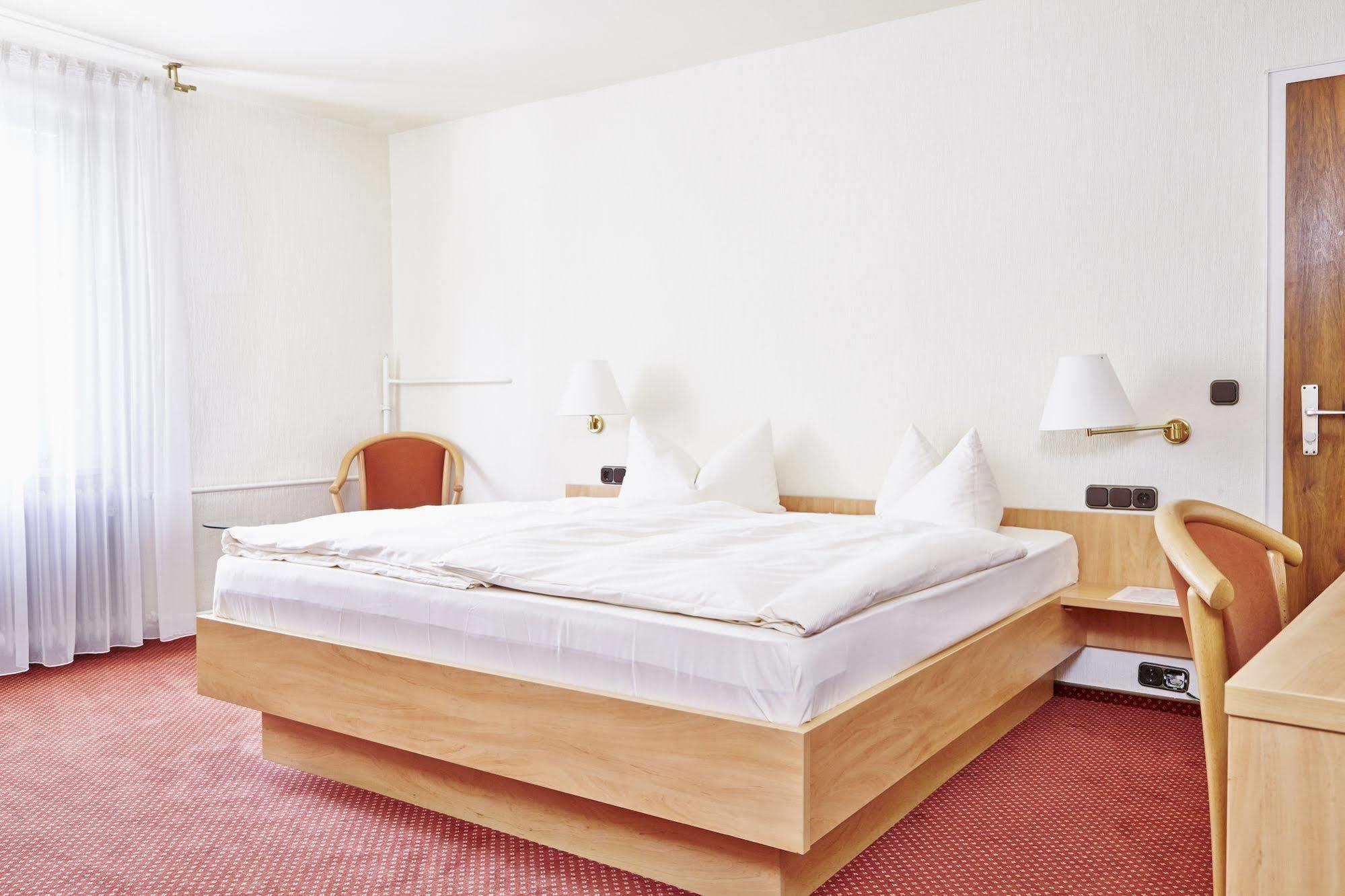 Ringhotel Garni Pflug 奥伯基希 外观 照片